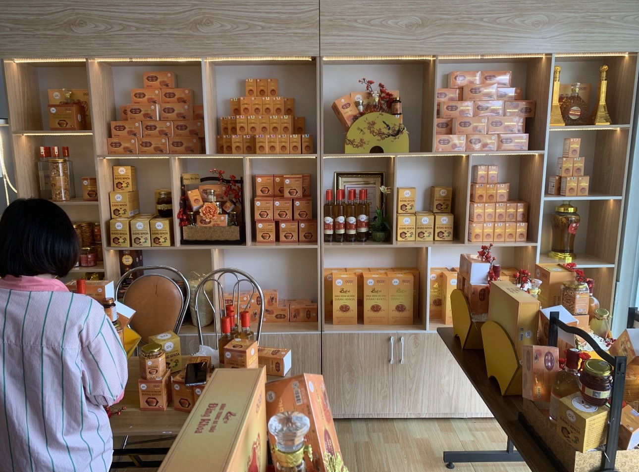 z5137692893319_ade834786a7c8f7db478023f2fe9a34d